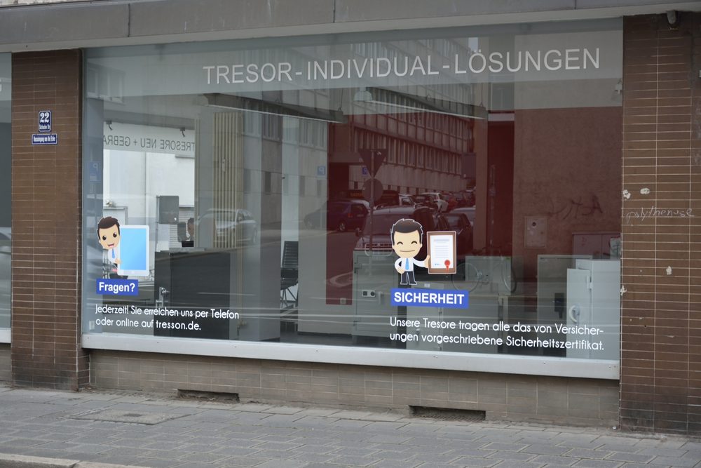 Schaufensterbeschriftung in Nürnberg – Beispiel 2