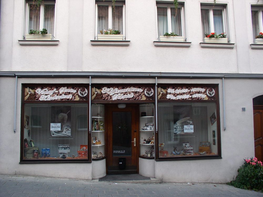 Schaufensterbeschriftung in Nürnberg – Beispiel 8